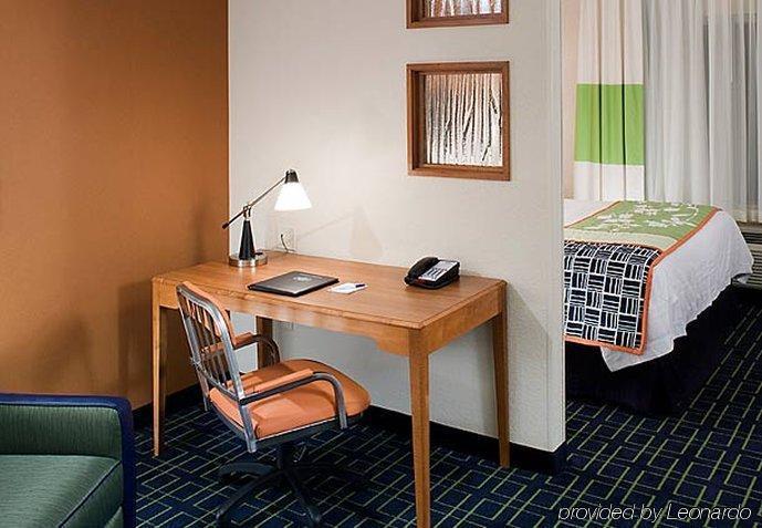Fairfield Inn & Suites Kansas City Overland Park Phòng bức ảnh